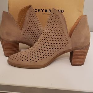 Lucky brand bootie